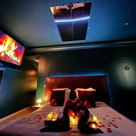 Mieuxqualhotel Jacuzzi Privatif Velvet Desire *