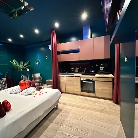 Mieuxqualhotel Jacuzzi Privatif Velvet Desire Apartment *