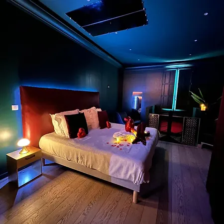 Mieuxqualhotel Jacuzzi Privatif Velvet Desire 4* 보르도