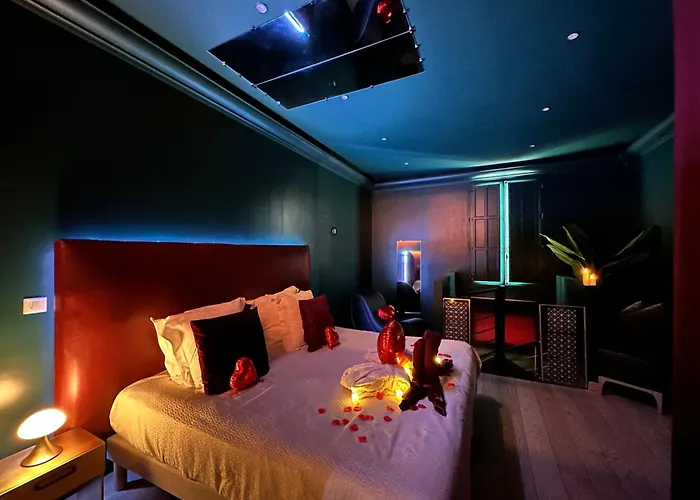 Lejlighed Mieuxqualhotel Jacuzzi Privatif Velvet Desire 4*