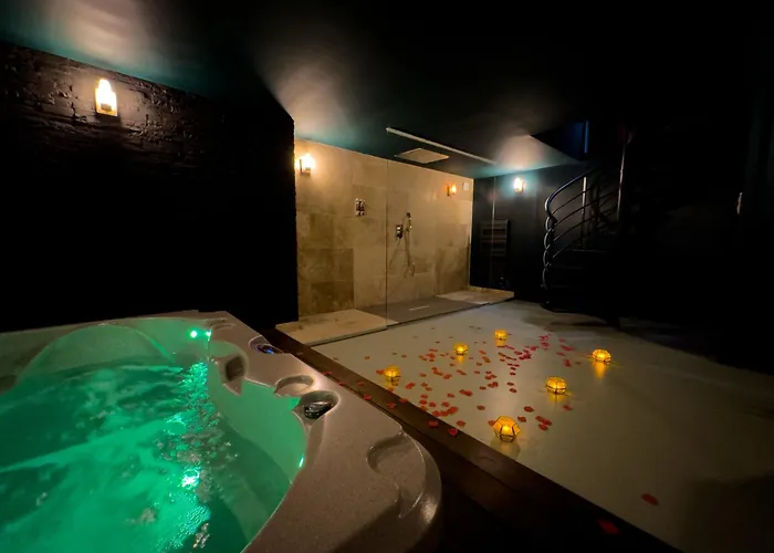Mieuxqualhotel Jacuzzi Privatif Velvet Desire Lejlighed Bordeaux